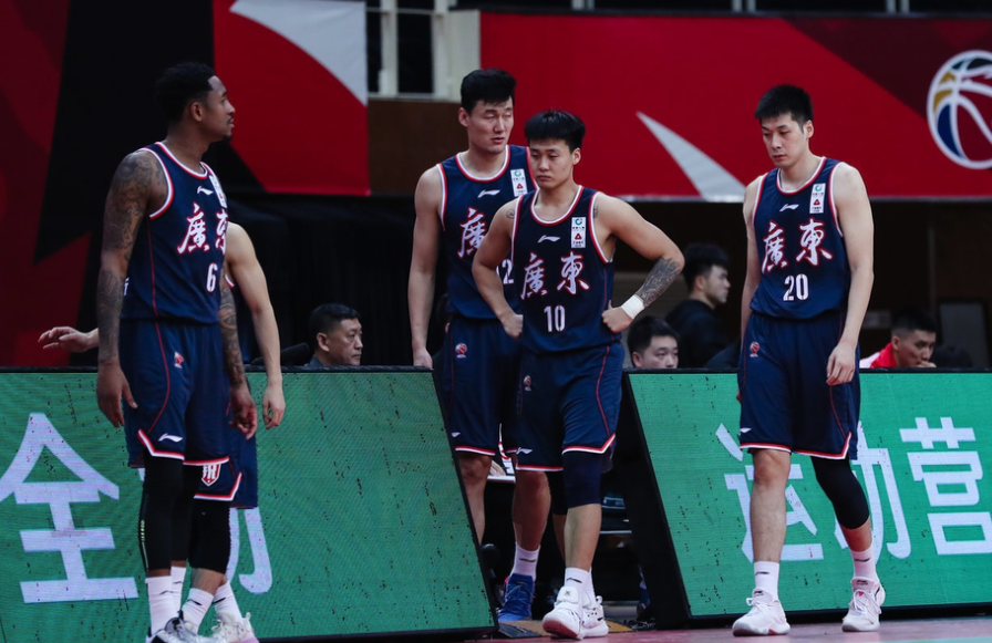  斯图加特青年军崛起，客场爆冷击败传统强队