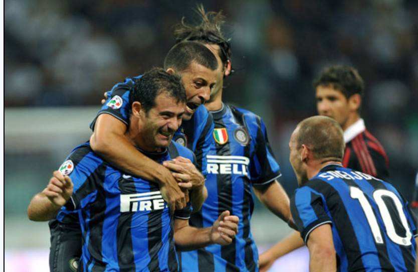 - 国际米兰主场完胜弱旅，蓝黑军团缩小榜首差距