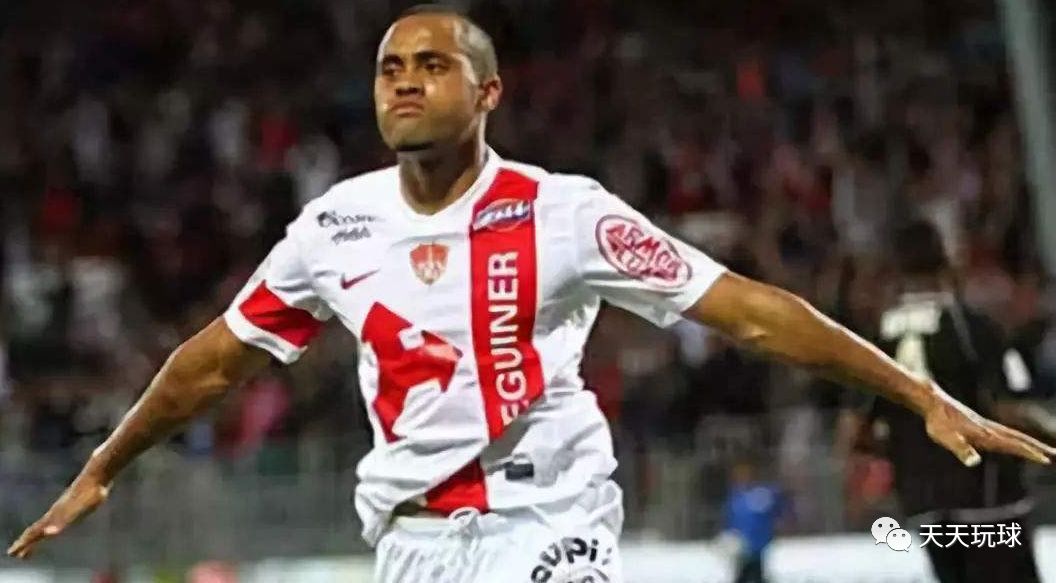  布雷斯特保级生死战，主场逼平欧冠常客